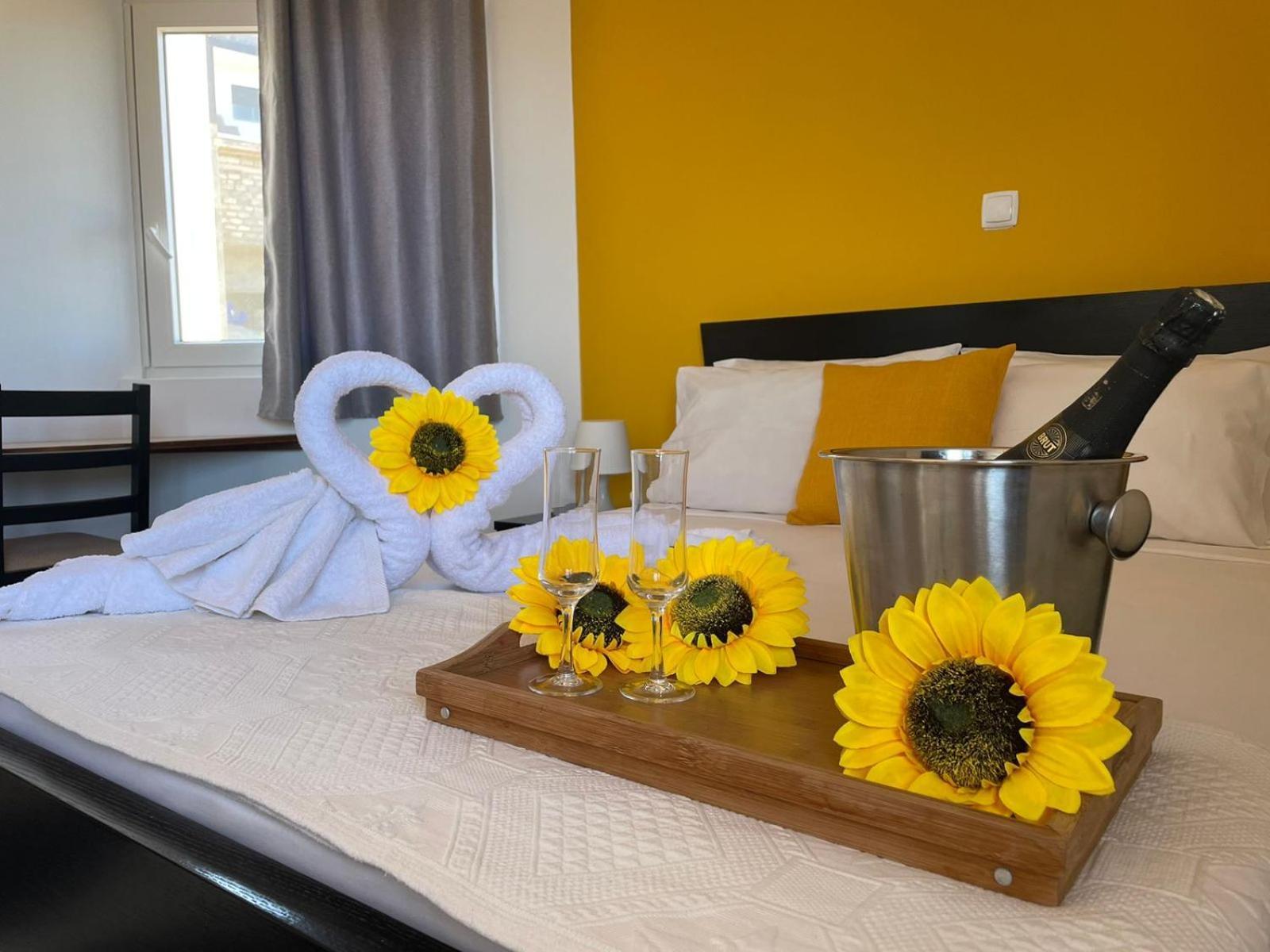 Bed and Breakfast Residencial Sol Point Art Ponta Do Sol Exterior foto